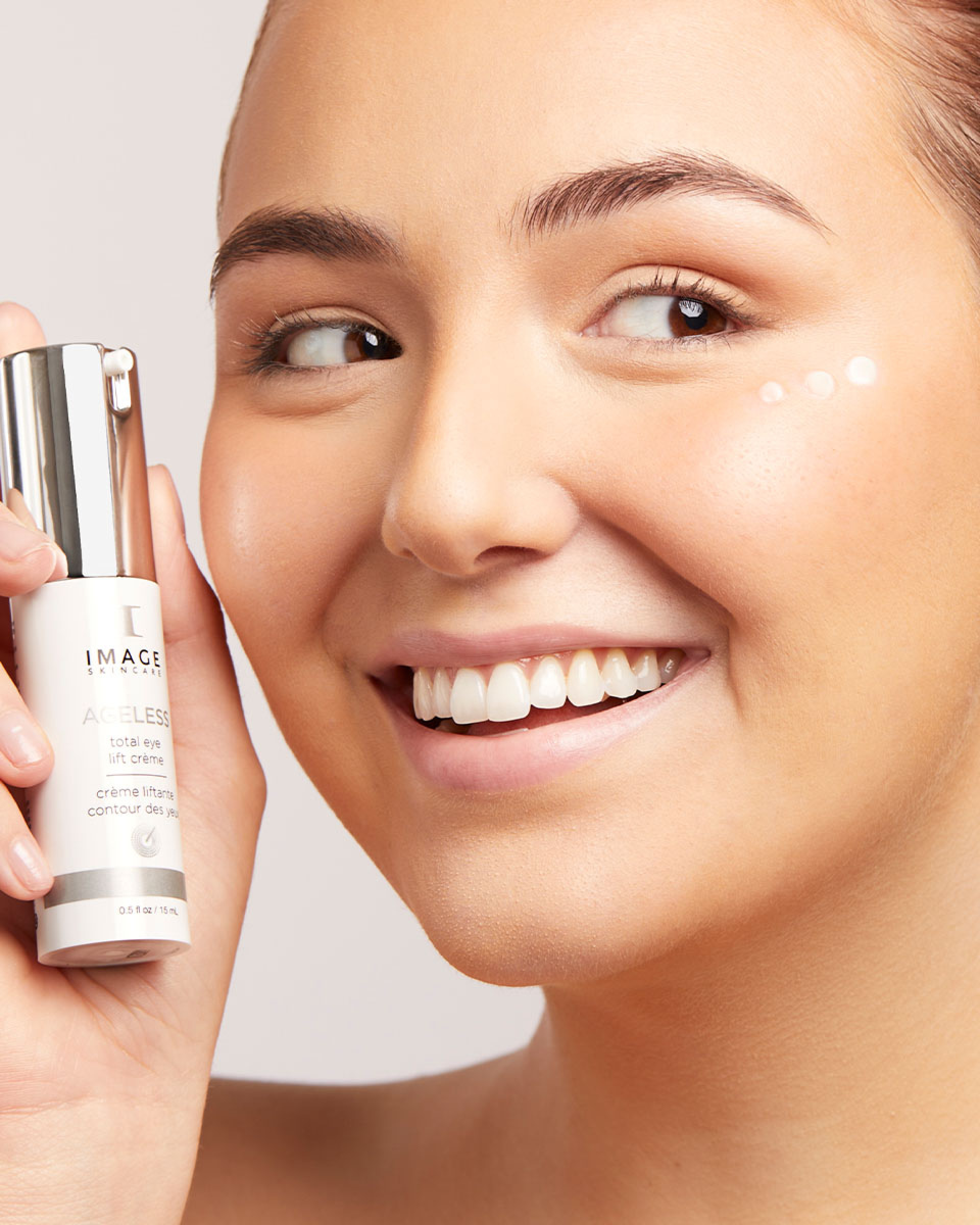 IMAGE AGELESS total eye-lift cream with a face