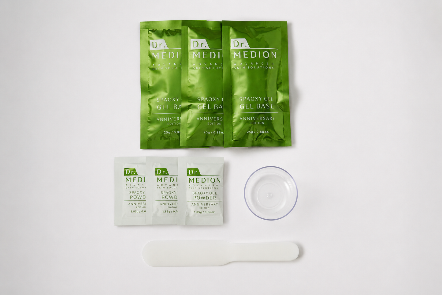 Dr. Medion Spaoxy Gel Matcha Limited Edition full box contents: three gel sachets, three powder sachets, cup and spatula