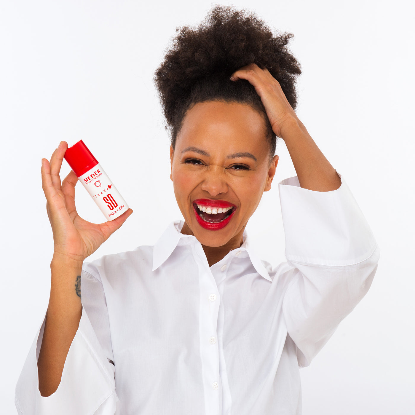 MEDER Salva-Derm Cream texture and application detail
